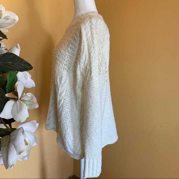 Kye Mi, Size M, Loose Knit, Rounded Neckline, Oversize Raglan Sweater. - Picture 4 of 11